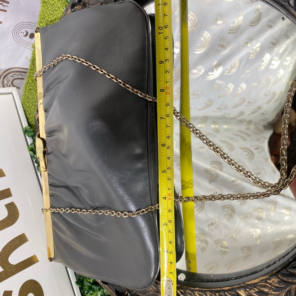 Chic Vintage Gray Leather Clutch with Gold Chain - Picture 4 of 13